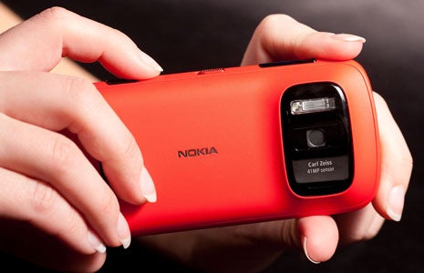 The Nokia 808 PureView with its 41MP shooter - How fast (and slow) can you make the shutter on the Nokia 808 PureView?