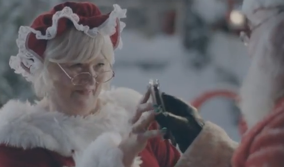 The Claus&#039; use S Beam to share racy video - New Samsung Galaxy S III ad puts a Christmas twist on previous commercial