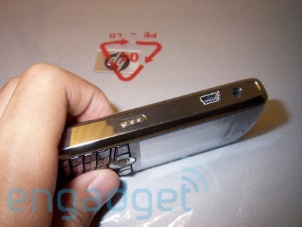 New RIM device - Blackberry 8100