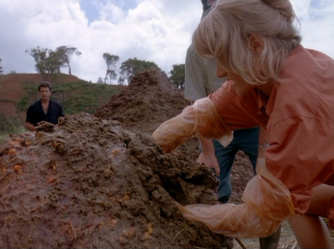 Remember this scene from Jurassic Park? - Watch as an Apple iPhone makes it through an elephant's digestive system