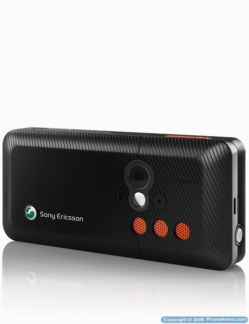Sony Ericsson announces K618