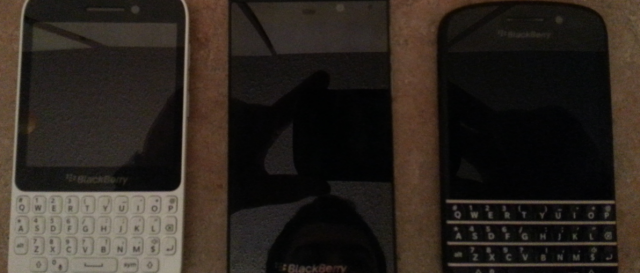 Is that the Dev Alpha C at left next to the Z10 and X10? - BlackBerry Dev Alpha C with QWERTY coming after January 30th