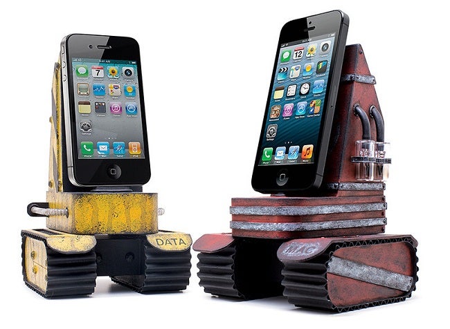 Charge your iPhone with a tank