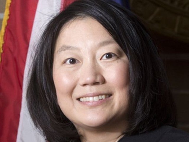 Can you name this person? - Infograph highlights Apple&#039;s litigious ways