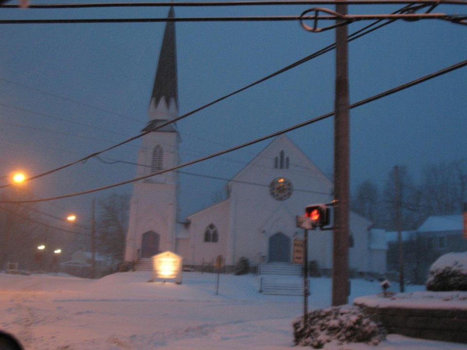 An AT&amp;amp;T employee snapped this picture of New Hartford, Connecticut - AT&amp;T says 98% of its cell sites in Nemo-hit areas are working