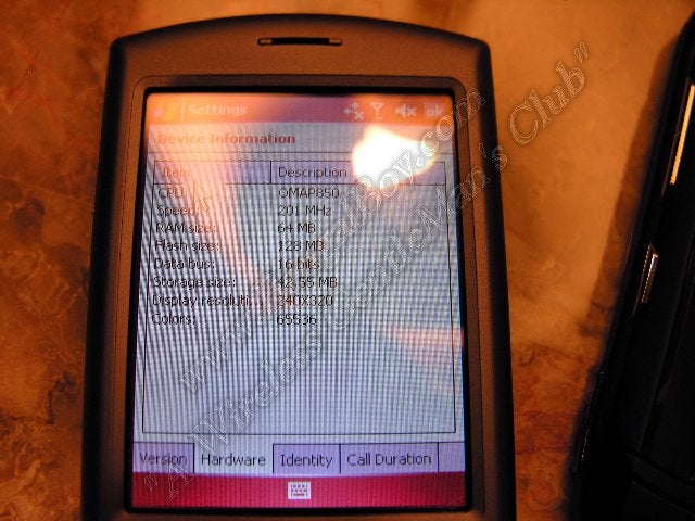 Live pictures of HTC&#039;s Artemis and Trinity