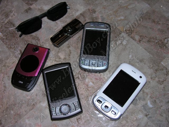 Live pictures of HTC&#039;s Artemis and Trinity