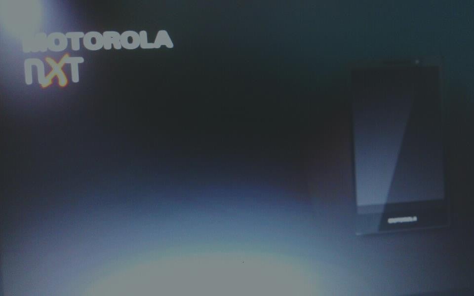 A blurry image of the Motorola NXT - Motorola X is the Motorola NXT; blurry image and rumored specs leak