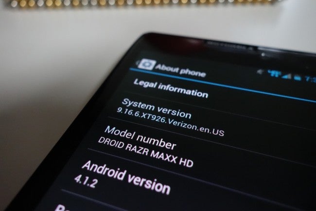 Android 4.1.2 is rolling out to the Motorola DROID RAZR HD and the Motorola DROID RAZR MAXX HD  - Android 4.1.2 is here for the Motorola DROID RAZR HD and Motorola DROID RAZR MAXX HD