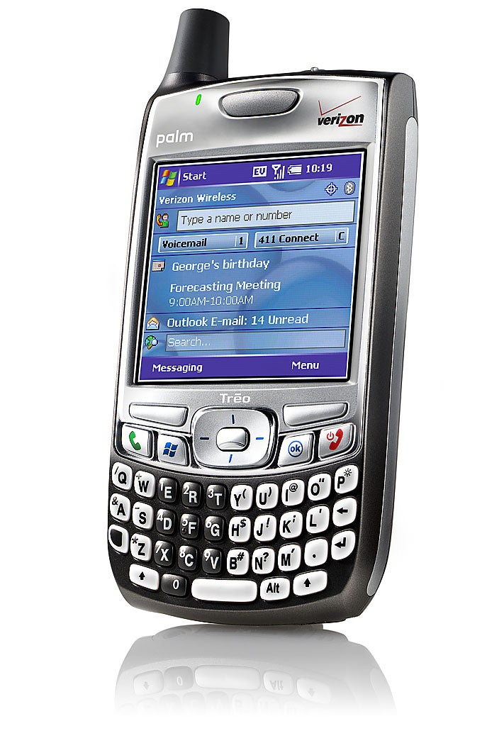 The Palm Treo - Apple spends $10 million to license patents created by Palm and PalmSource