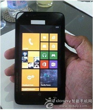 This is alleged to be the 4.7 inch Nokia Lumia 625 - May 14th event to unveil Nokia Catwalk, 4.7 inch Nokia Lumia 625, but not the Nokia Lumia 928?