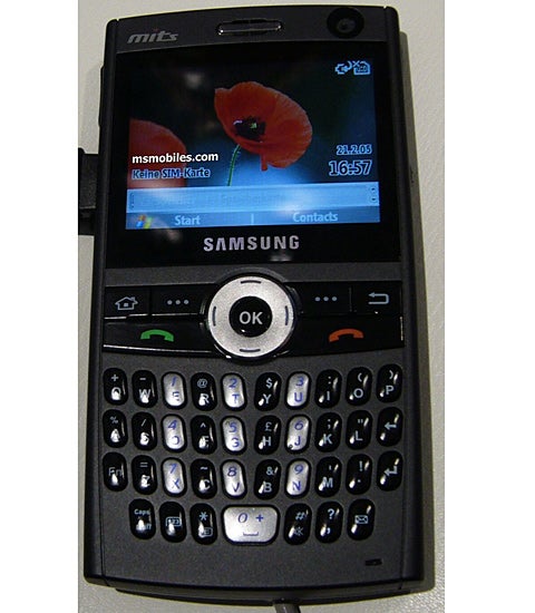 Samsung's SGH-i600 smartphone with WiFi and HSDPA