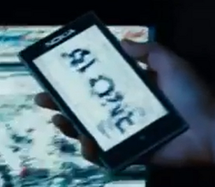 The Nokia Lumia 925 shows off its acting chops - Nokia Lumia 925 appears in new Superman flick