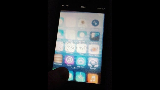 A leaked picture of iOS 7 - Is this a picture of iOS 7?