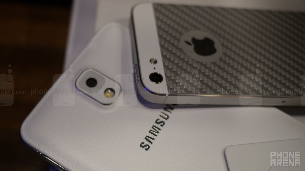 Samsung Galaxy Note 3 vs Apple iPhone 5: first look