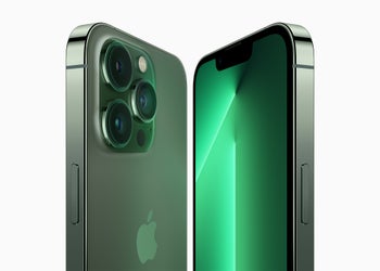 Alpine Green iPhone 13 Pro Max at Apple