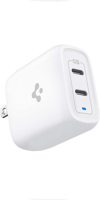 Spigen 40 W dual GaN charger