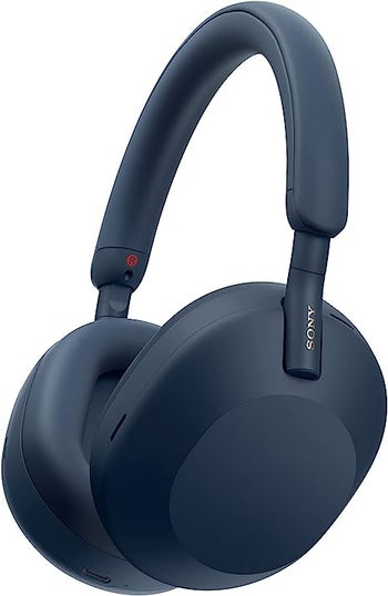The Sony 1000XM5 wireless headphones now also discounted at Amazon