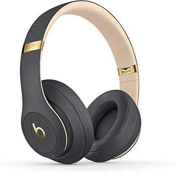 Beats Studio3 in Shadow Gray: save 54% on Amazon right now