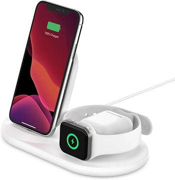 Snatch this Belkin 3-in-1 charging stand and save 30%
