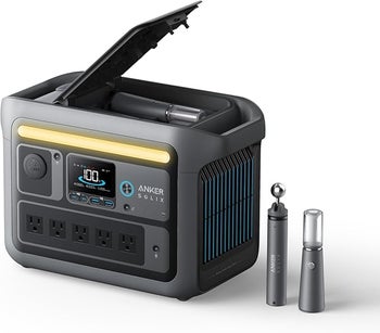 Anker Solix C800 Plus: Save $200 at Amazon