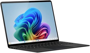 Microsoft Surface Laptop (2024) مع ذاكرة وصول عشوائي 16 جيجابايت و 512 جيجابايت من التخزين 300 دولار قبالة