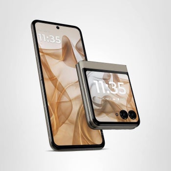 Amazon is slashing the Razr (2024) price almost half!