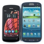 Nokia 808 PureView vs Samsung Galaxy S III