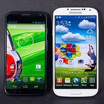 Motorola Moto X vs Samsung Galaxy S4
