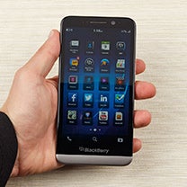 BlackBerry Z30 Review