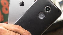 Apple iPhone 6 vs Motorola Moto X 2014