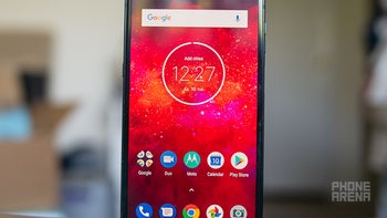 Motorola Moto Z3 Play Review