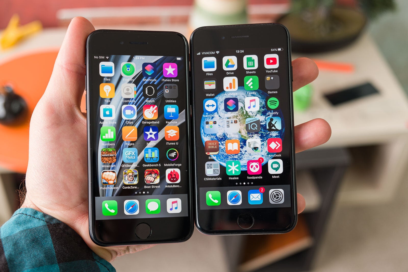 Apple iphone vs. Iphone 8 se2. Iphone se 2020 и iphone 8. Айфон se 2020 vs iphone 8. Iphone 7 и iphone 8.