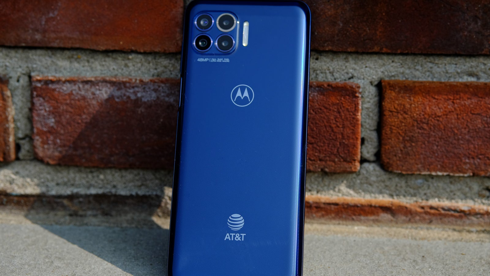 Recensione Motorola One 5G