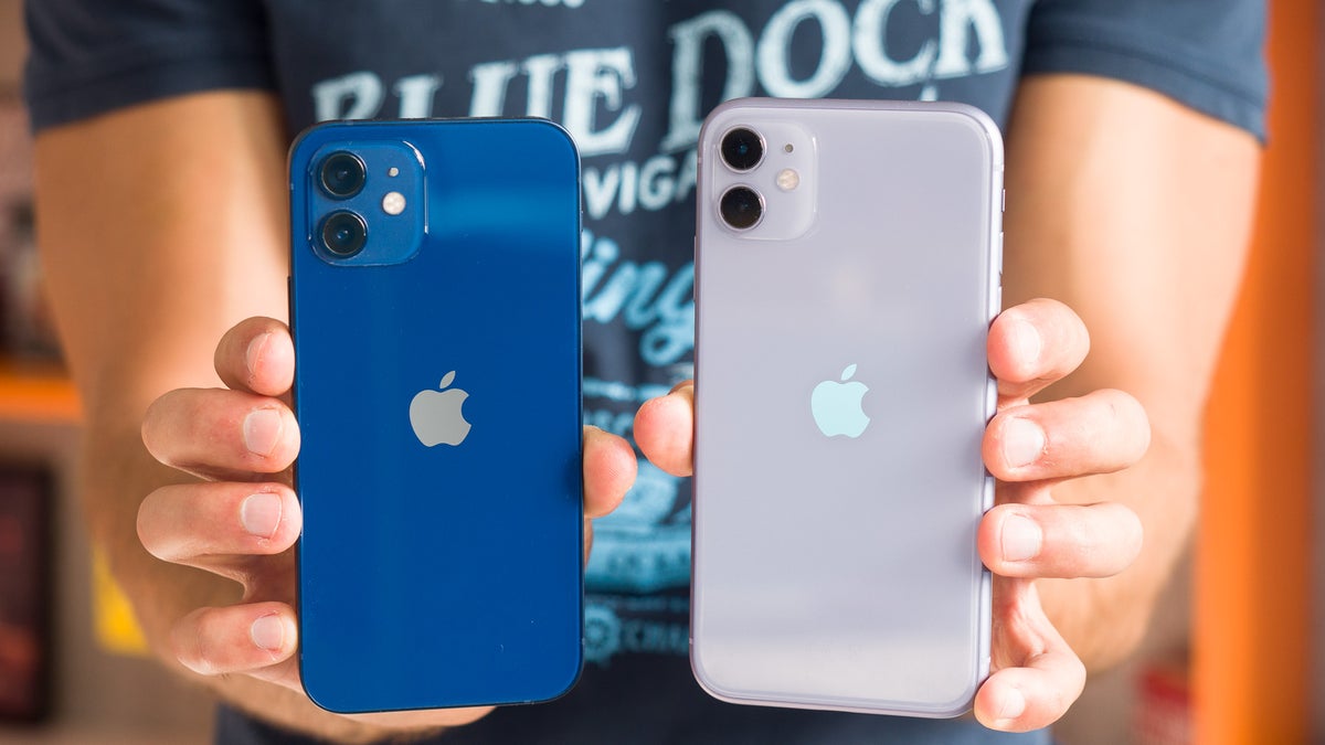 iphone 11 mini size vs iphone 12 mini