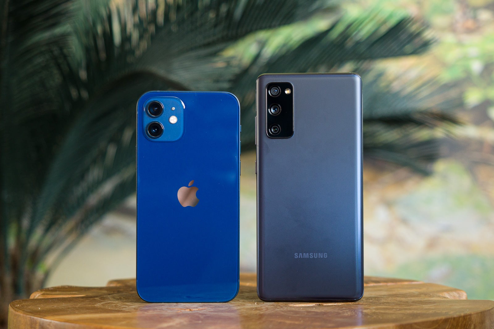 Apple Iphone 12 Vs Samsung Galaxy S Fe Phonearena