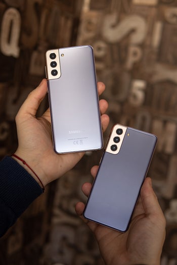 Samsung Galaxy S21 vs Galaxy S21 Plus