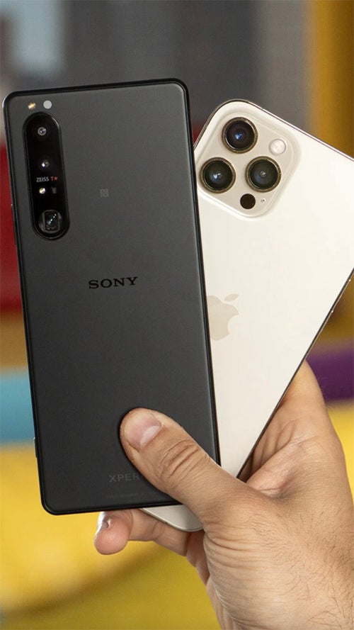 Sony Xperia 1 III vs Apple iPhone 12 Pro Max