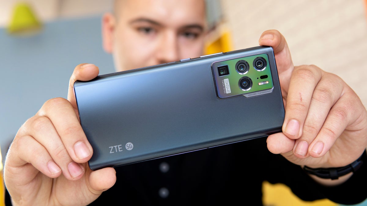 ZTE Axon 40 Ultra review: Design, build quality, handling