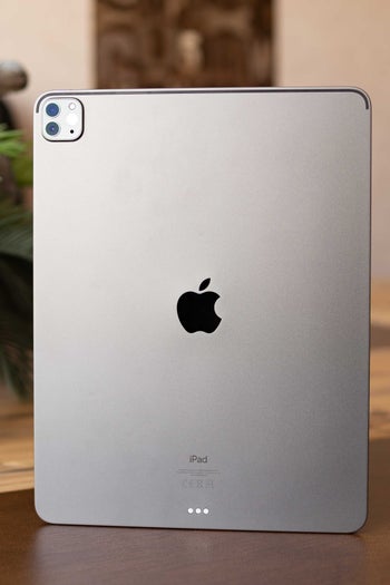 iPad Pro 2021 (12.9-inch) Review: Is the mini-LED display a big deal?