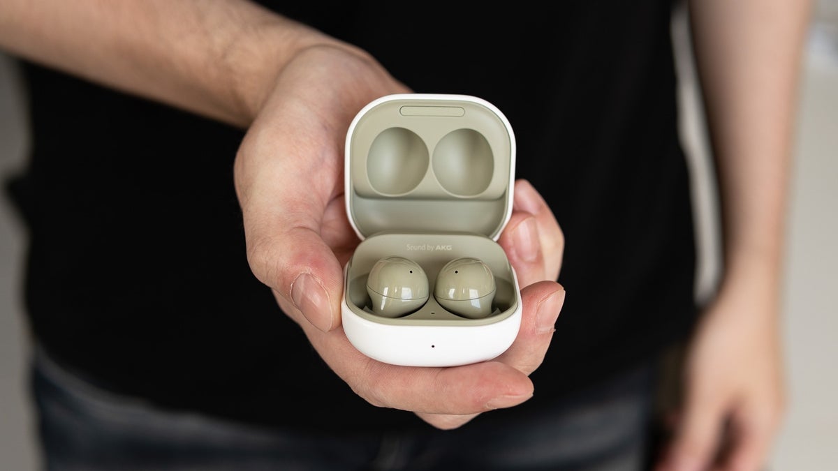 Galaxy Buds 2 Pro vs Galaxy Buds 2: Can you hear a difference? Or even see  it? - PhoneArena