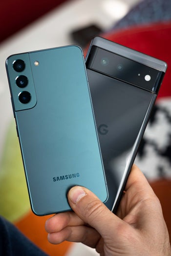Samsung Galaxy S22 vs Google Pixel 6: Battle of the vanillas