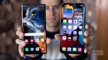 Samsung Galaxy S22 Ultra vs Apple iPhone 13 Pro Max