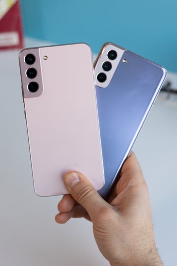 Samsung Galaxy S22+ vs Galaxy S21+