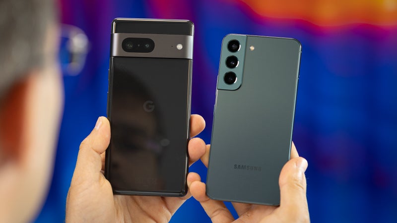 Google Pixel 7 vs Samsung Galaxy S22: comparison