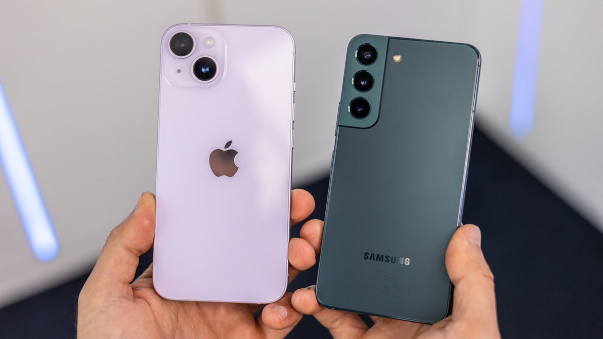 Apple iPhone 14 vs Samsung Galaxy S22 - PhoneArena
