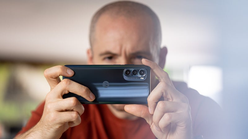 Moto G 5G Stylus (2022) review: Good phone with a 'competition' problem