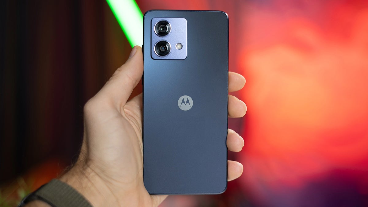 Motorola Moto G84 5G smartphone review – Bright OLED & lots of