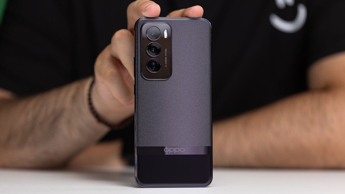 Oppo Reno 12 Pro hands-on: all the AI tricks in a convenient software overlay