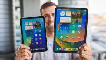 iPad mini with A17 Pro vs iPad 10th generation image